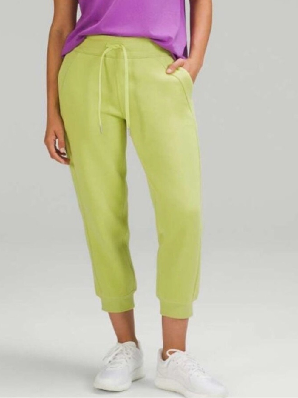 Lululemon Scuba High-Rise Cropped Jogger In Wasabi Size 2